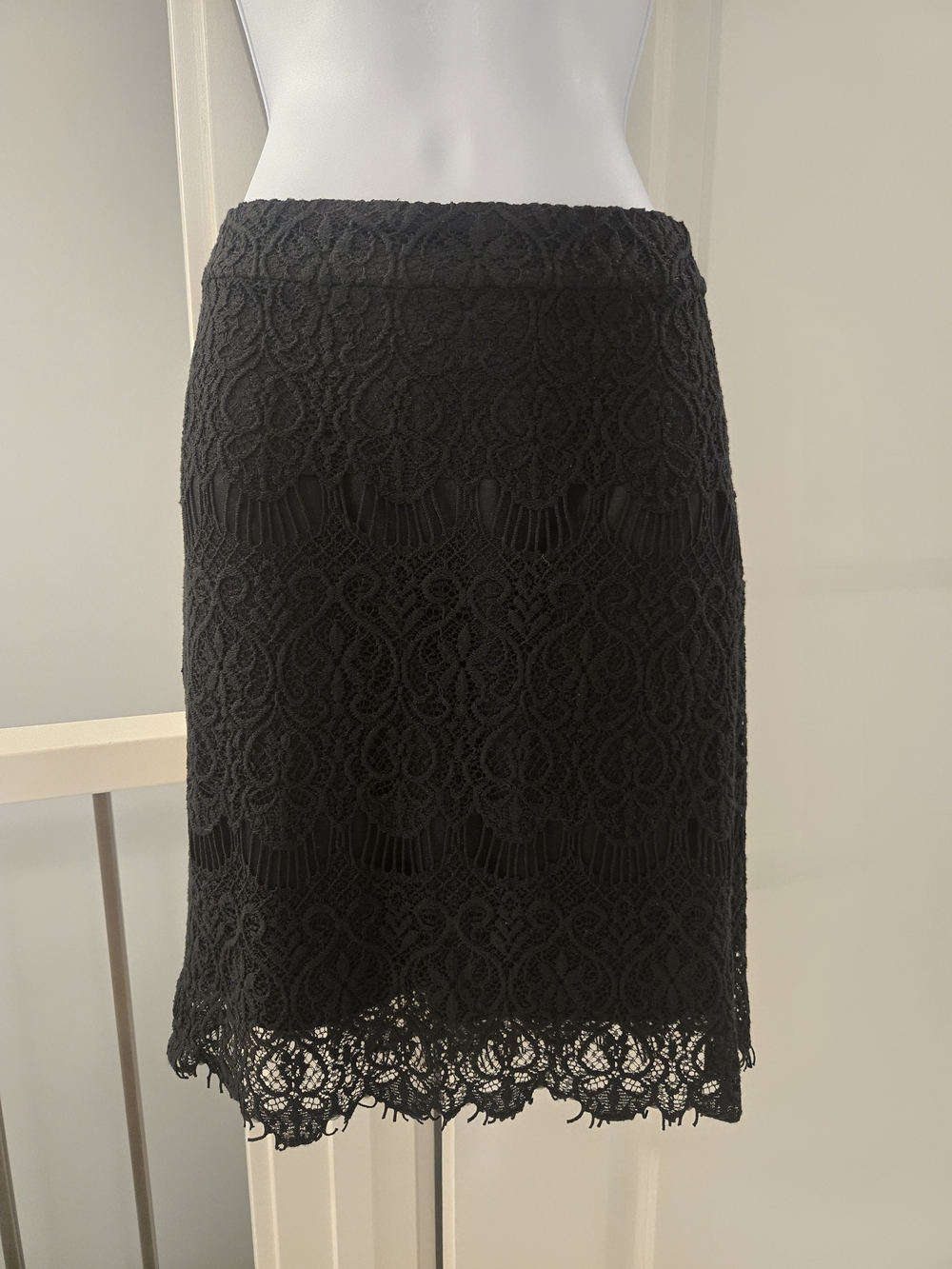 Propaganda Classic Black Lined Lace Pencil Skirt XS
